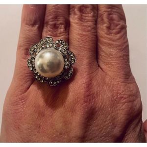 PRETTY ADJUSTABLE PEARL-LIKE LARGE RING